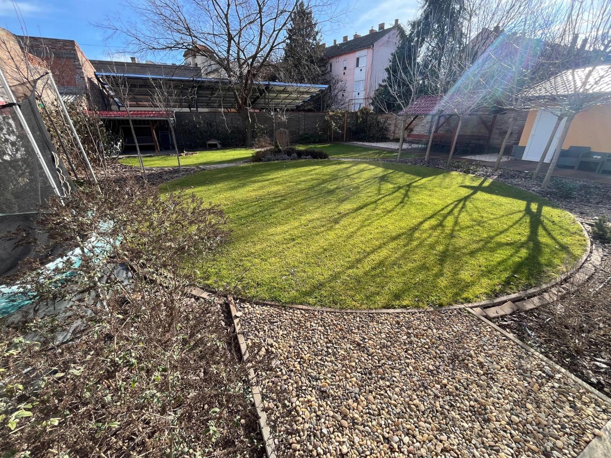 Gesztenye Apartman Mako Luaran gambar