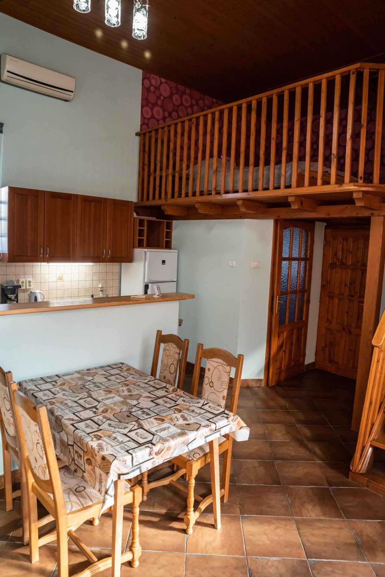 Gesztenye Apartman Mako Luaran gambar