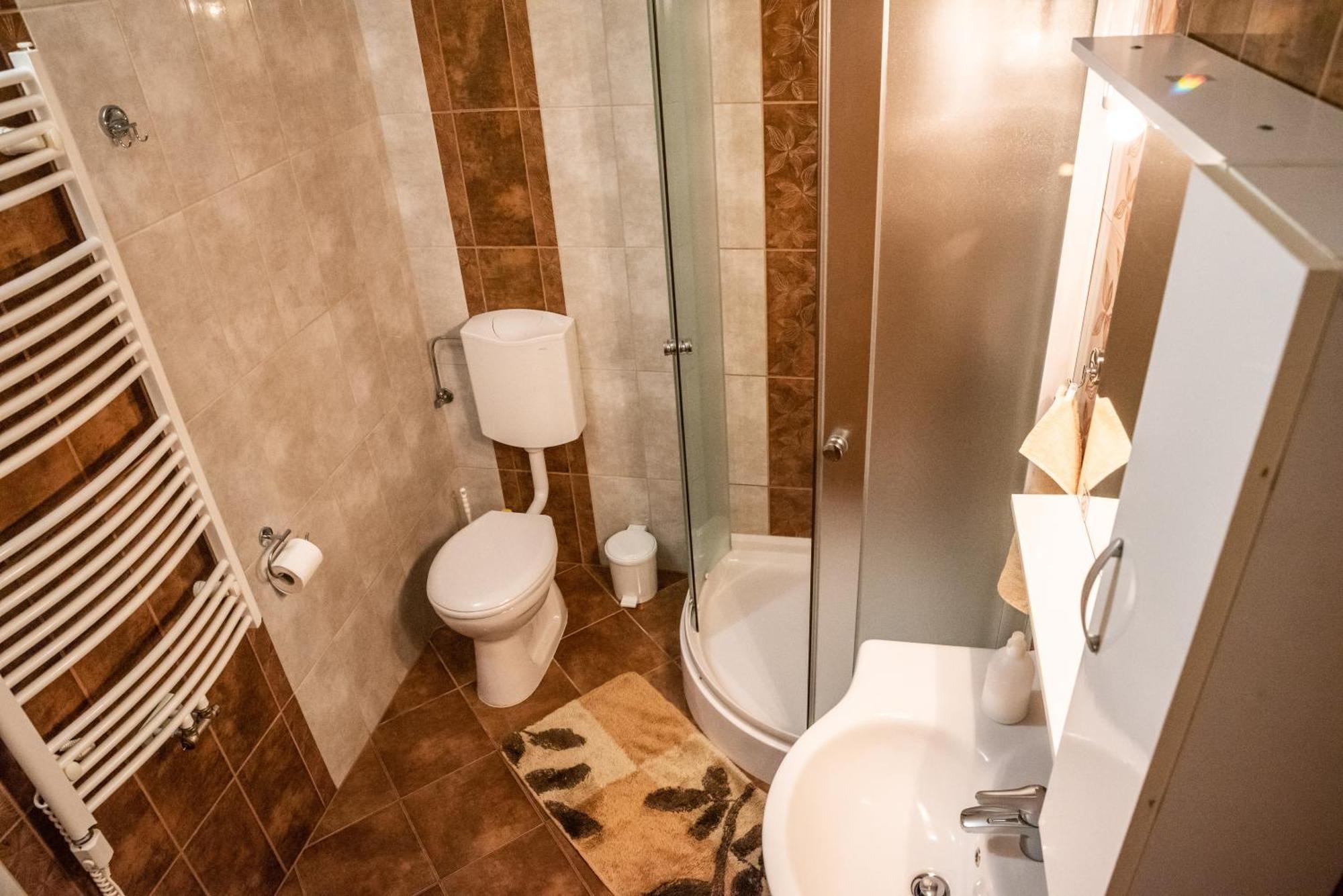 Gesztenye Apartman Mako Luaran gambar