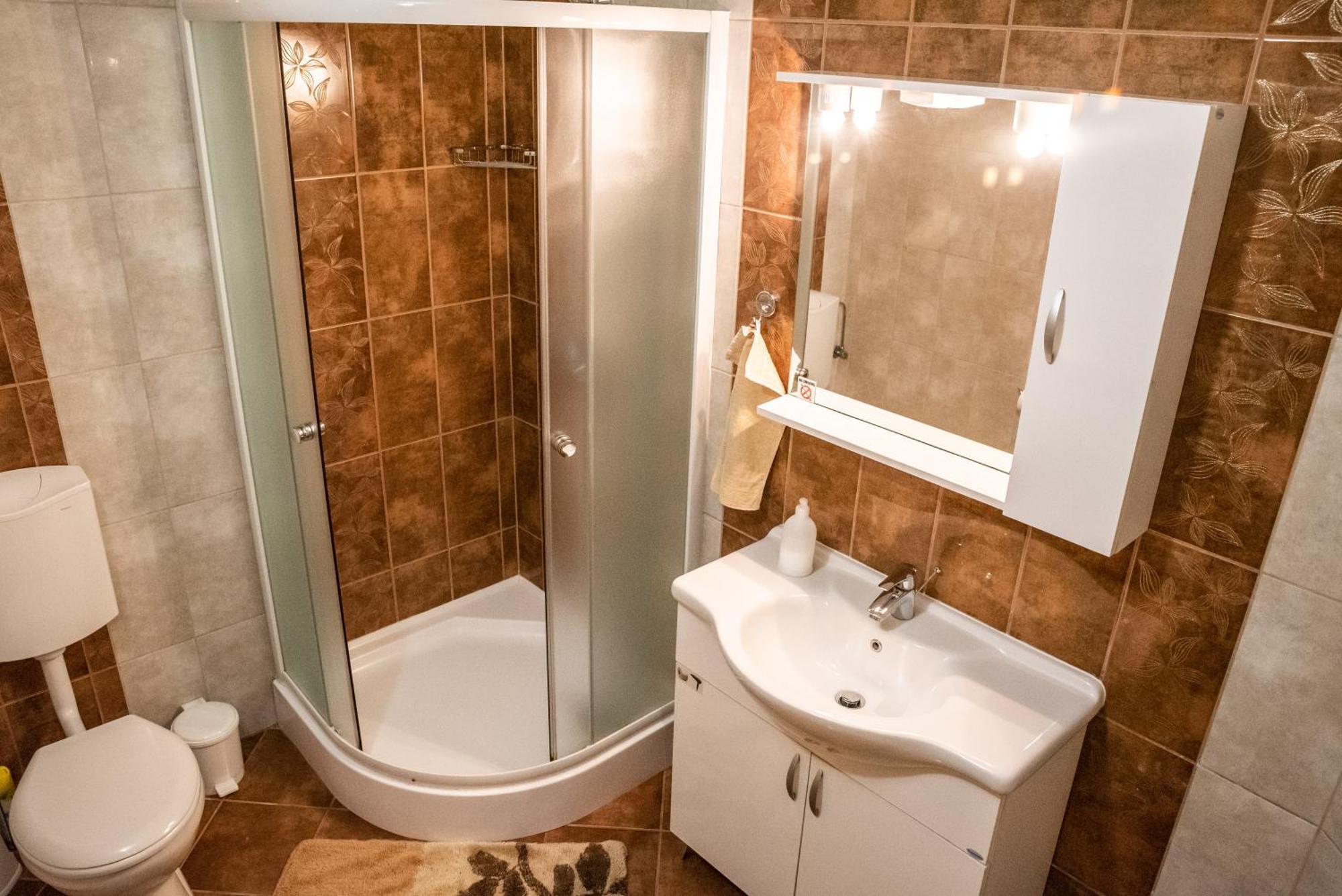 Gesztenye Apartman Mako Luaran gambar