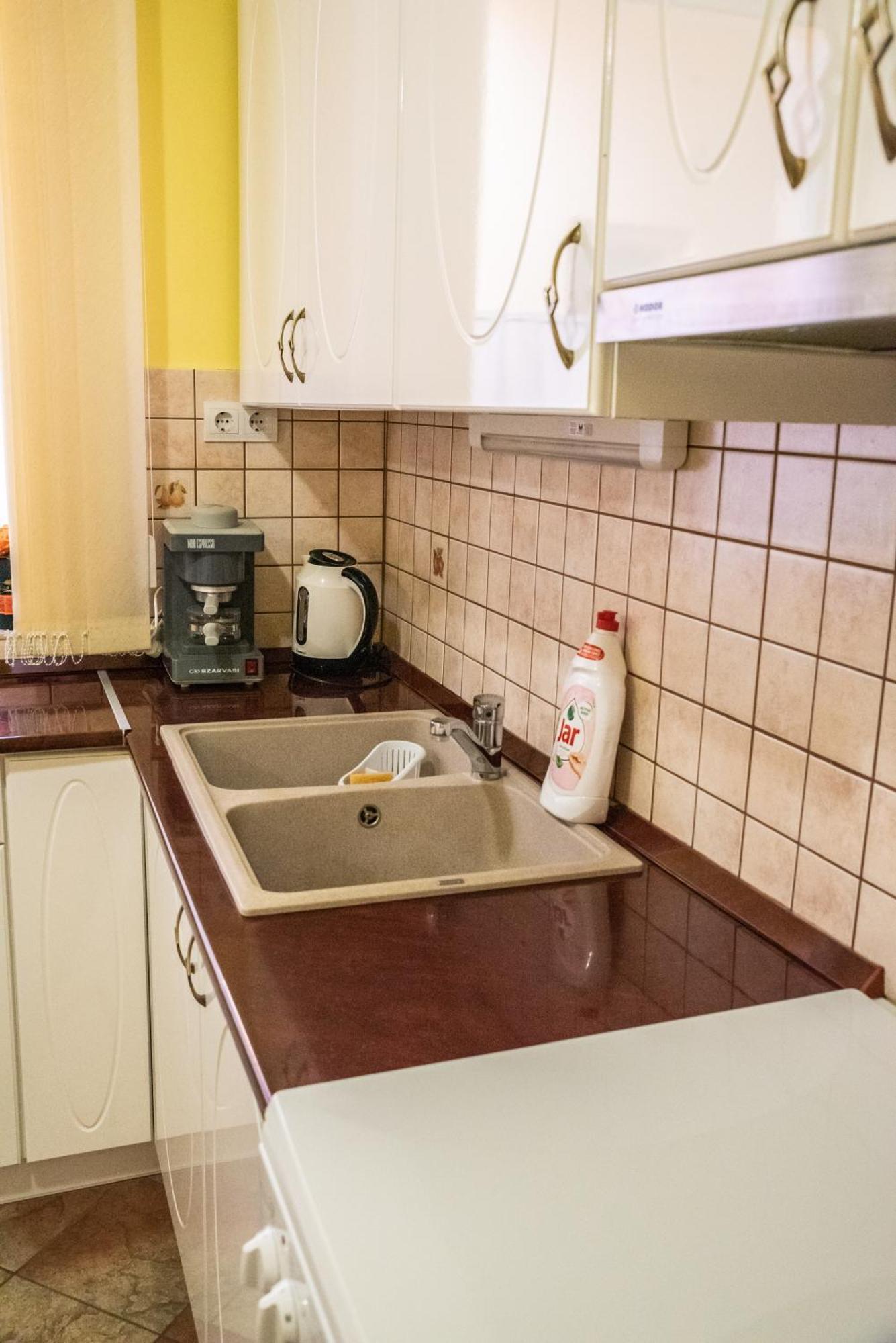 Gesztenye Apartman Mako Luaran gambar