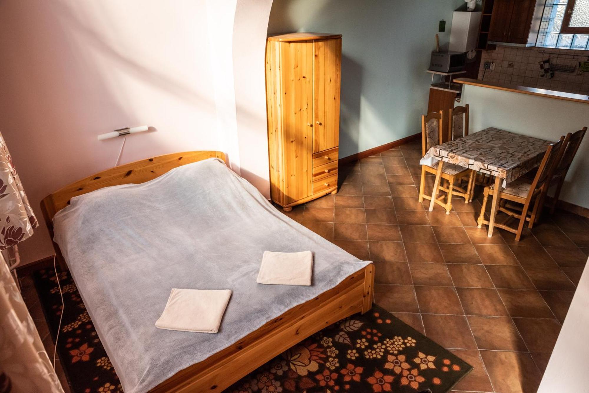 Gesztenye Apartman Mako Luaran gambar